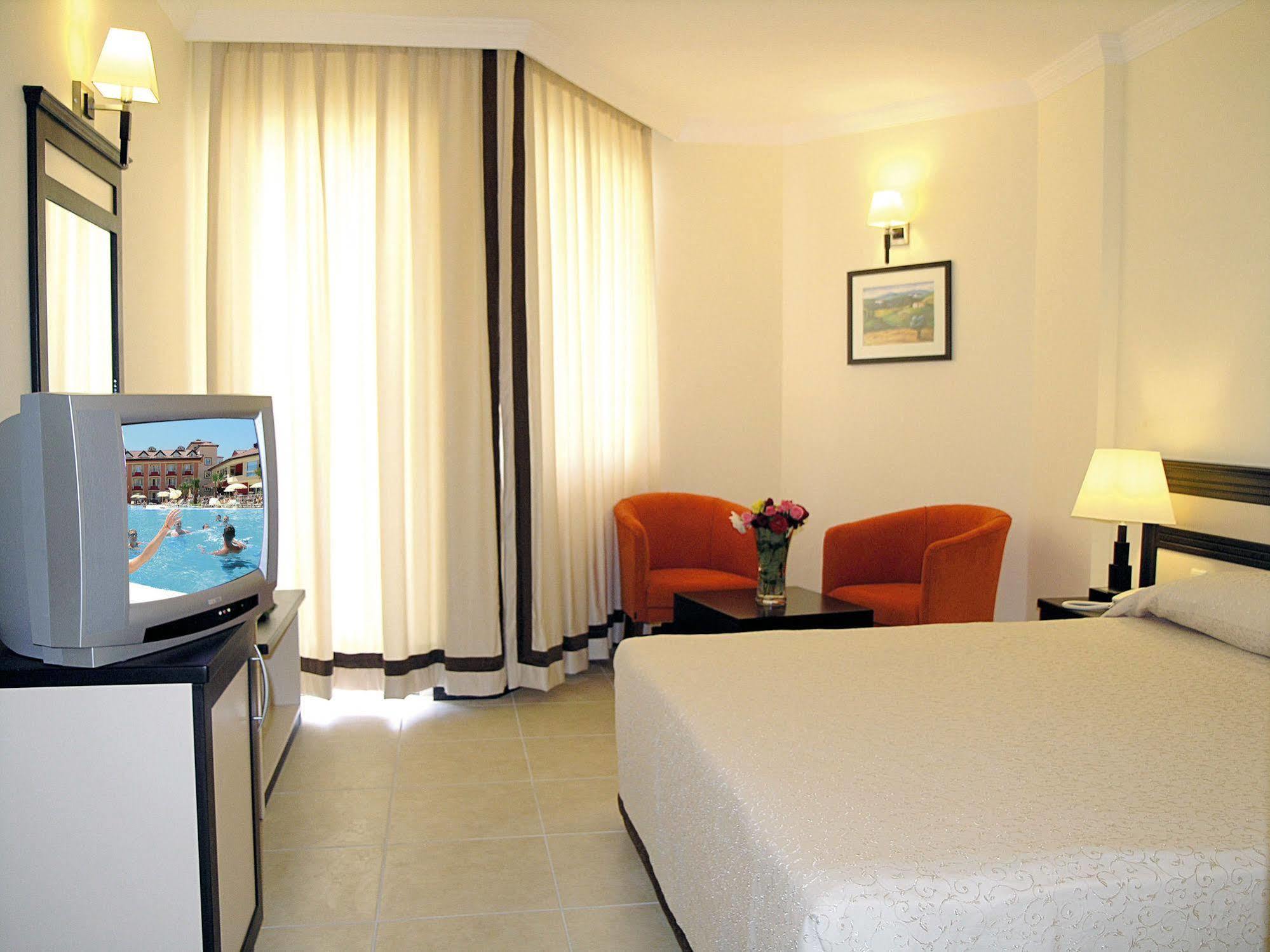 Orfeus Park Hotel Colakli Exterior photo